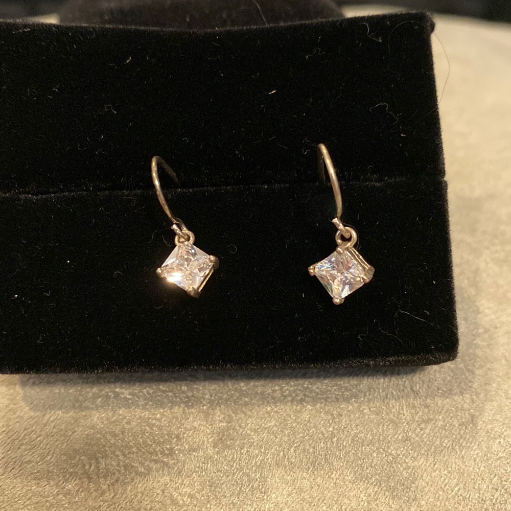 Dangling square cz rhinestone earrings perfect with any outfit!